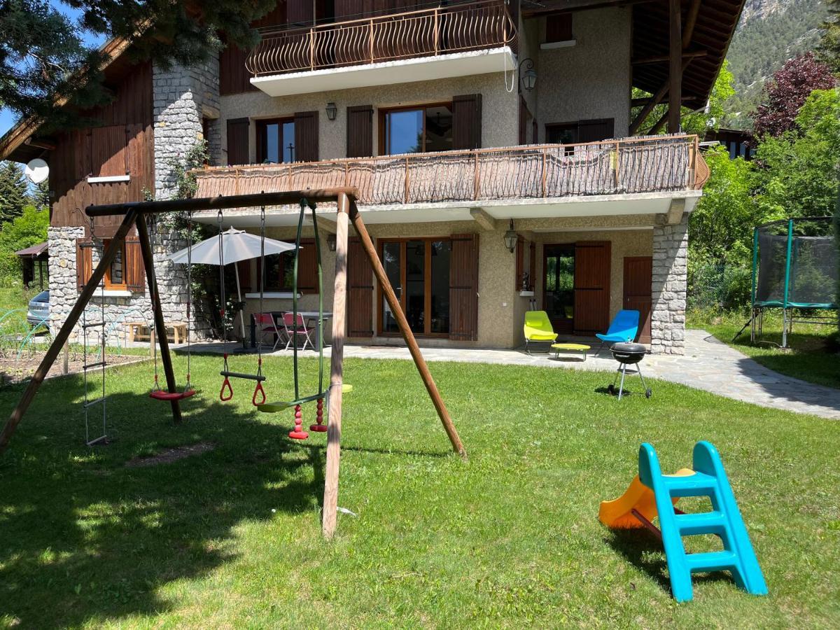 Appartement Rez De Jardin, 2 Chambres/ 4 Personnes, Garage. บรีอองซง ภายนอก รูปภาพ