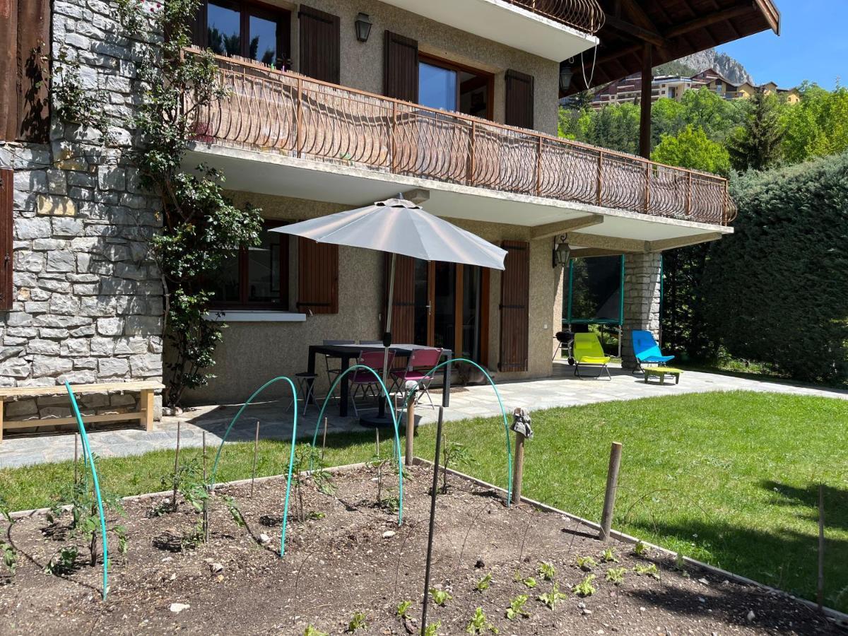 Appartement Rez De Jardin, 2 Chambres/ 4 Personnes, Garage. บรีอองซง ภายนอก รูปภาพ